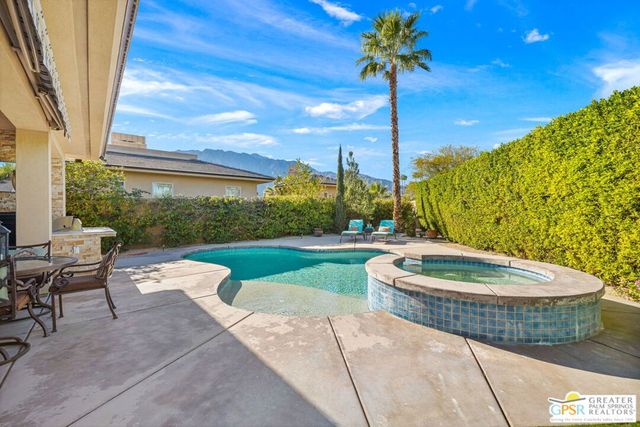 1586 Sienna Court, Palm Springs, CA 92262