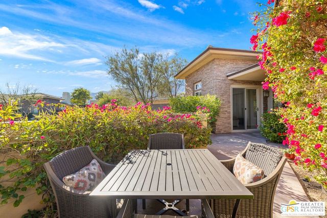 1586 Sienna Court, Palm Springs, CA 92262