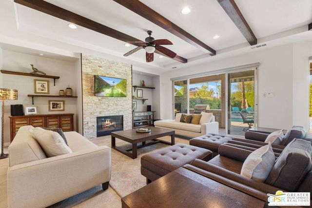 1586 Sienna Court, Palm Springs, CA 92262