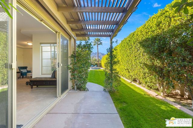 1586 Sienna Court, Palm Springs, CA 92262