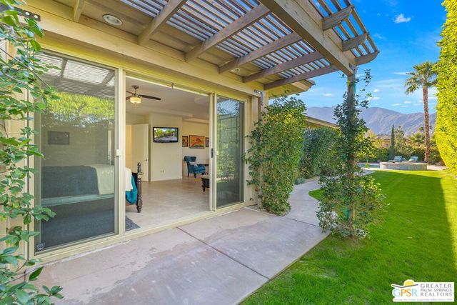 1586 Sienna Court, Palm Springs, CA 92262