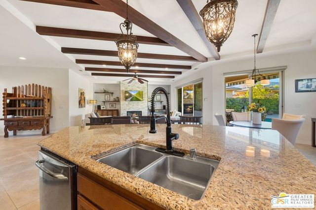 1586 Sienna Court, Palm Springs, CA 92262