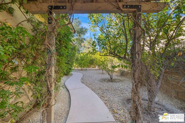 1586 Sienna Court, Palm Springs, CA 92262