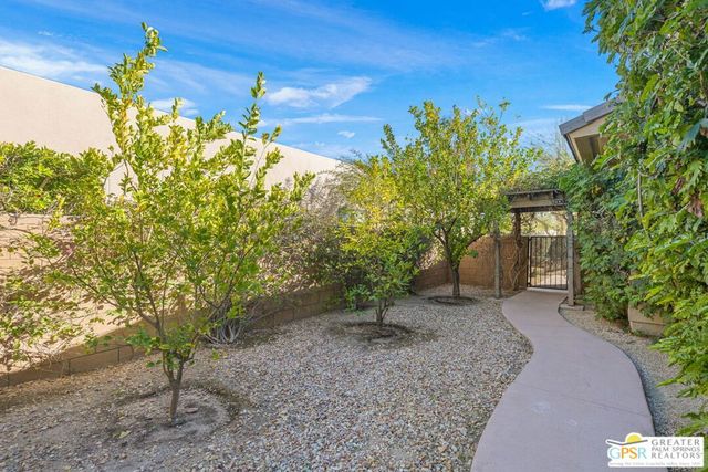 1586 Sienna Court, Palm Springs, CA 92262