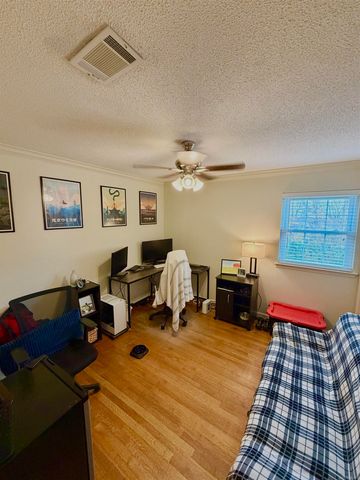 43 Colony Road, Little Rock, AR 72227