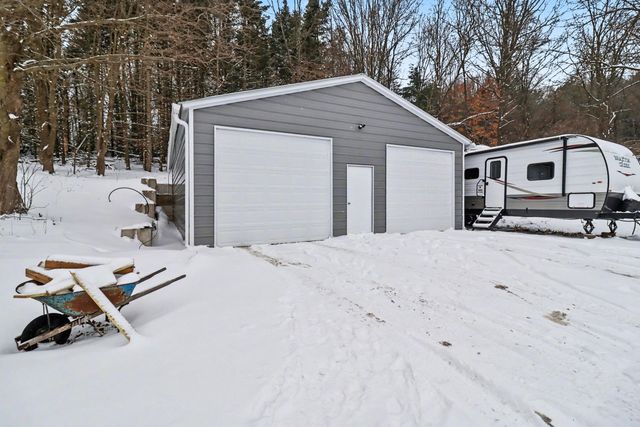 5033 1st Street, New Era, MI 49446