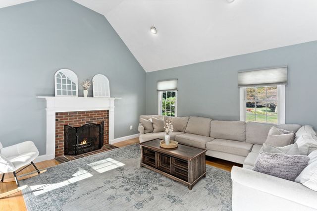 85 Turner Drive, Bridgewater, MA 02324