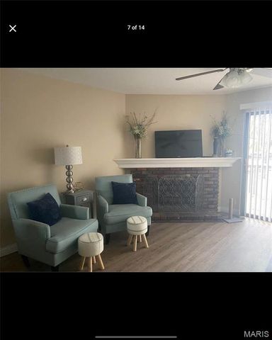 54 Schooner Lane 4, Lake St Louis, MO 63367