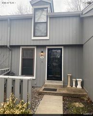 54 Schooner Lane 4, Lake St Louis, MO 63367