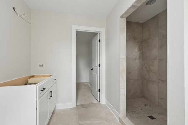 7630 W 66th Street, Bedford Park, IL 60501
