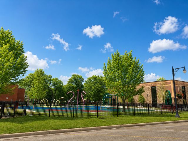 7630 W 66th Street, Bedford Park, IL 60501
