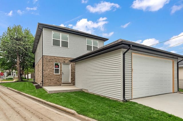 7630 W 66th Street, Bedford Park, IL 60501