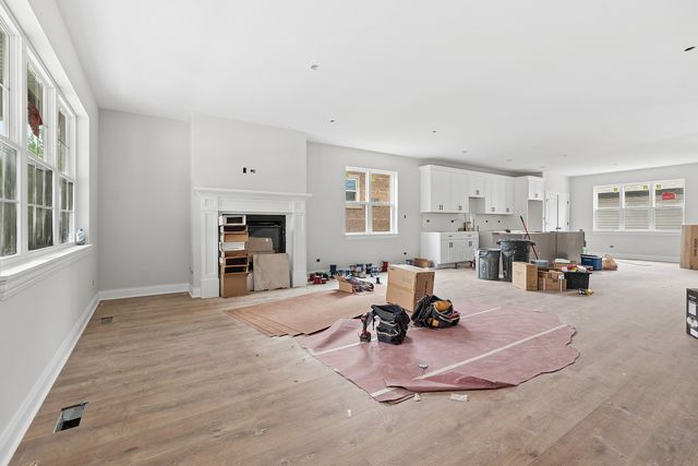 7630 W 66th Street, Bedford Park, IL 60501