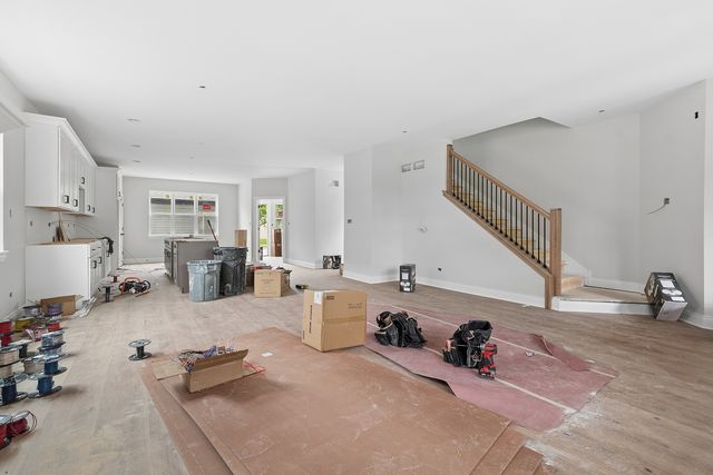 7630 W 66th Street, Bedford Park, IL 60501