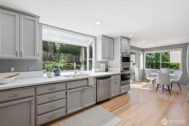 15215 92nd Place NE, Bothell, WA 98011
