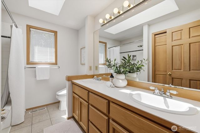 15215 92nd Place NE, Bothell, WA 98011
