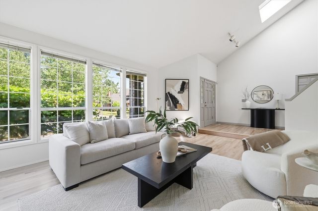 15215 92nd Place NE, Bothell, WA 98011