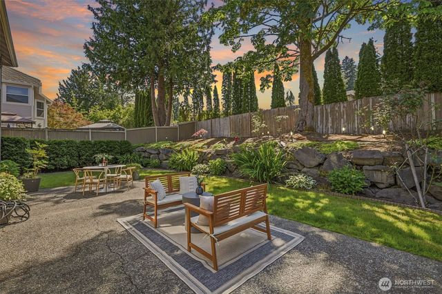 15215 92nd Place NE, Bothell, WA 98011
