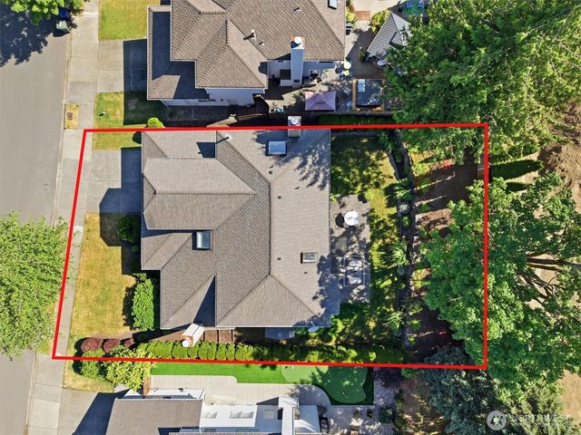 15215 92nd Place NE, Bothell, WA 98011