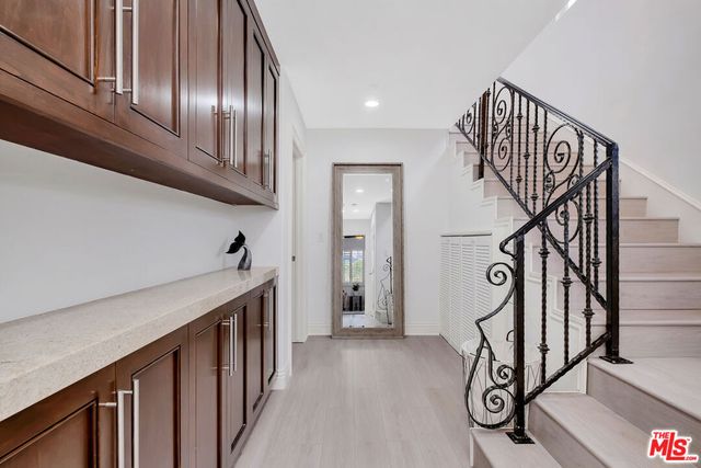 3000 Grand Canal, Venice, CA 90291