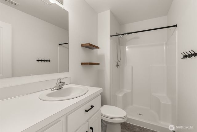 504 Powell Ave, Winlock, WA 98596