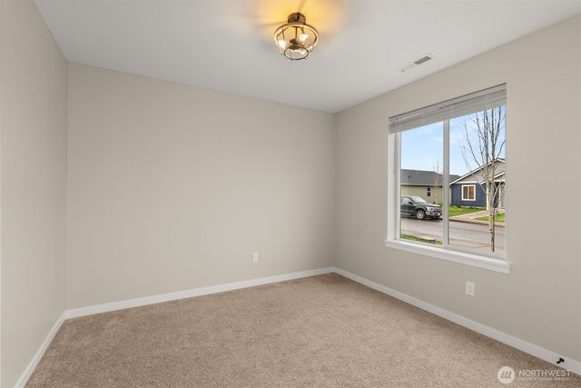 504 Powell Ave, Winlock, WA 98596