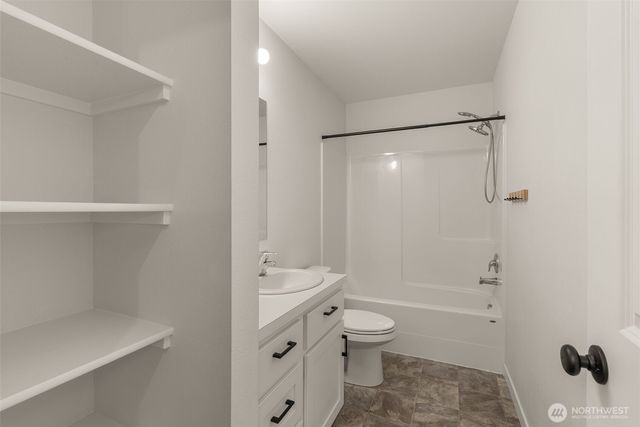 504 Powell Ave, Winlock, WA 98596