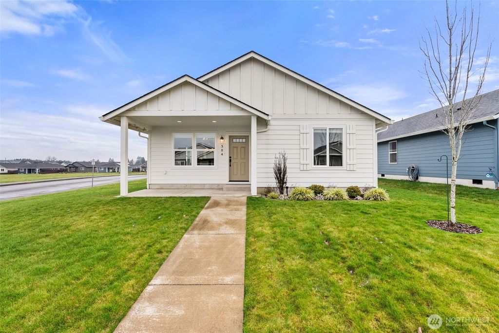 504 Powell Ave, Winlock, WA 98596