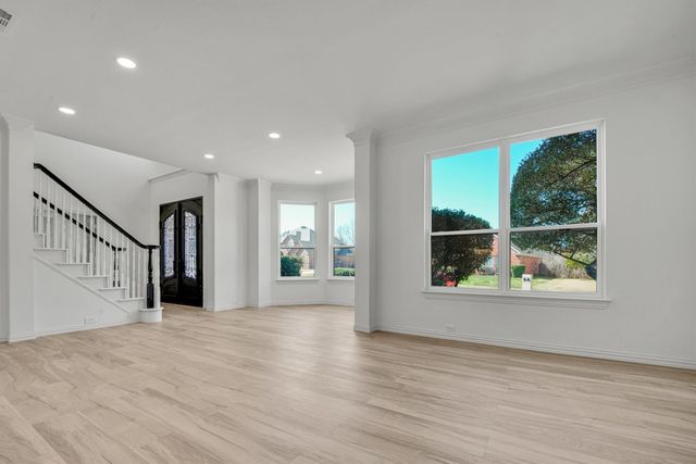 809 Forest Lakes Court, Keller, TX 76248