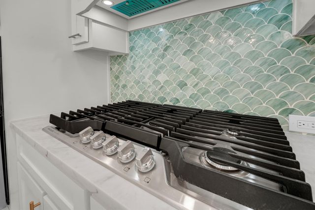 809 Forest Lakes Court, Keller, TX 76248