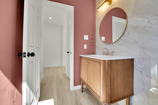 809 Forest Lakes Court, Keller, TX 76248