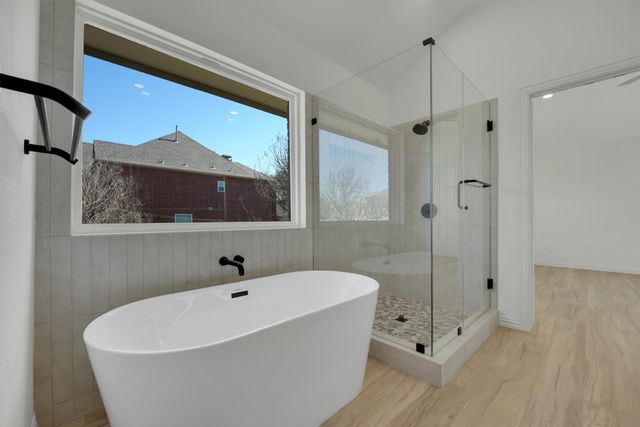 809 Forest Lakes Court, Keller, TX 76248