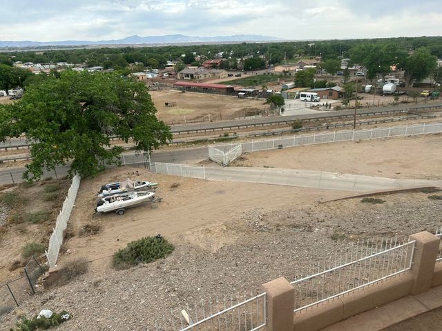 907 Foothill Drive SW, Albuquerque, NM 87105