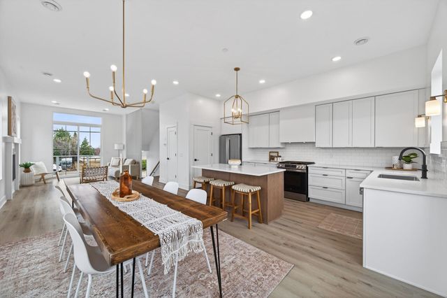 2509 Jansen Avenue, White Bear Lake, MN 55110