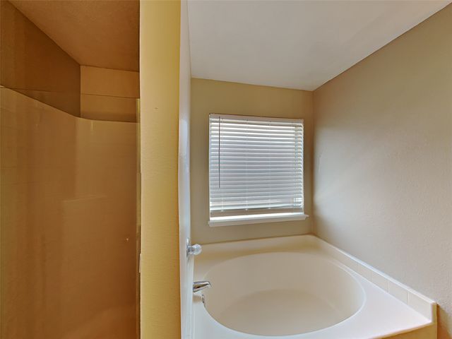 1804 Saint Nevis Drive, Mansfield, TX 76063