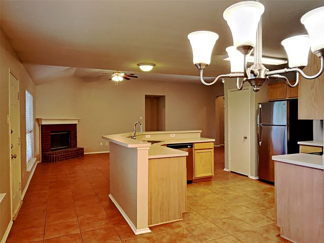 1804 Saint Nevis Drive, Mansfield, TX 76063