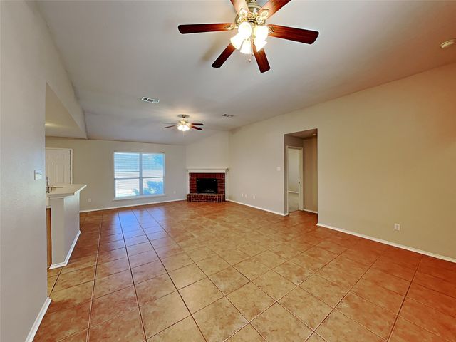 1804 Saint Nevis Drive, Mansfield, TX 76063