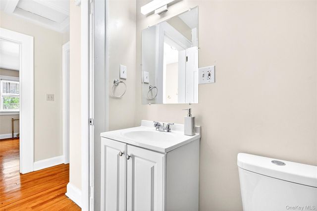 2 W Stone Street, Newburgh, NY 12550