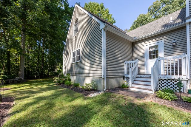 7 Stephens Court, Clinton, CT 06413
