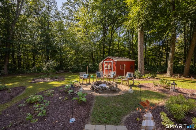 7 Stephens Court, Clinton, CT 06413