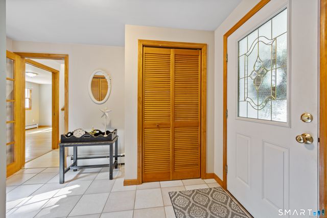 7 Stephens Court, Clinton, CT 06413