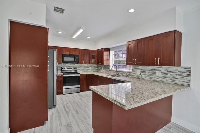 5721 SW 11th St 0, West Miami, FL 33144