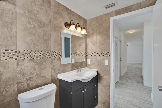 5721 SW 11th St 0, West Miami, FL 33144