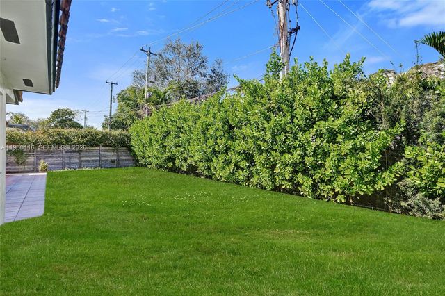 5721 SW 11th St 0, West Miami, FL 33144