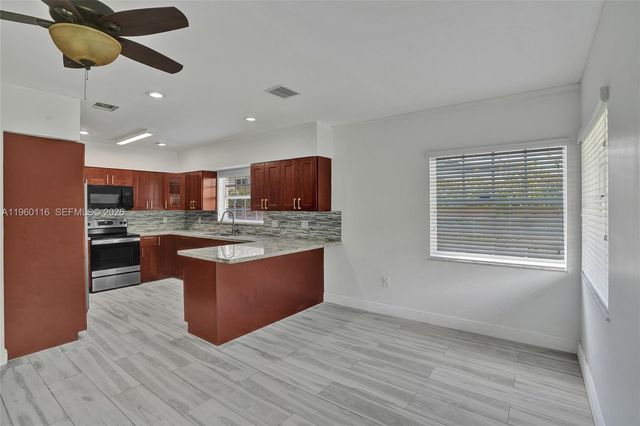 5721 SW 11th St 0, West Miami, FL 33144