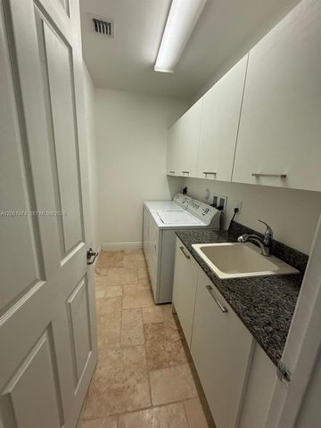 5186 NW 83rd Ct 5186, Doral, FL 33166