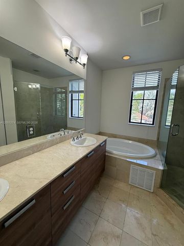 5186 NW 83rd Ct 5186, Doral, FL 33166