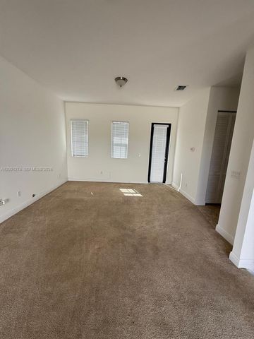 5186 NW 83rd Ct 5186, Doral, FL 33166