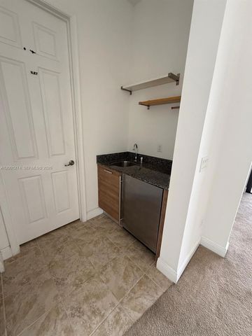 5186 NW 83rd Ct 5186, Doral, FL 33166