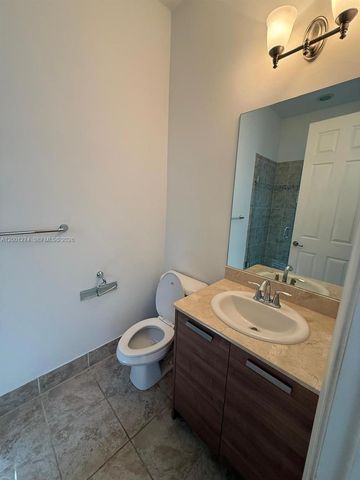 5186 NW 83rd Ct 5186, Doral, FL 33166